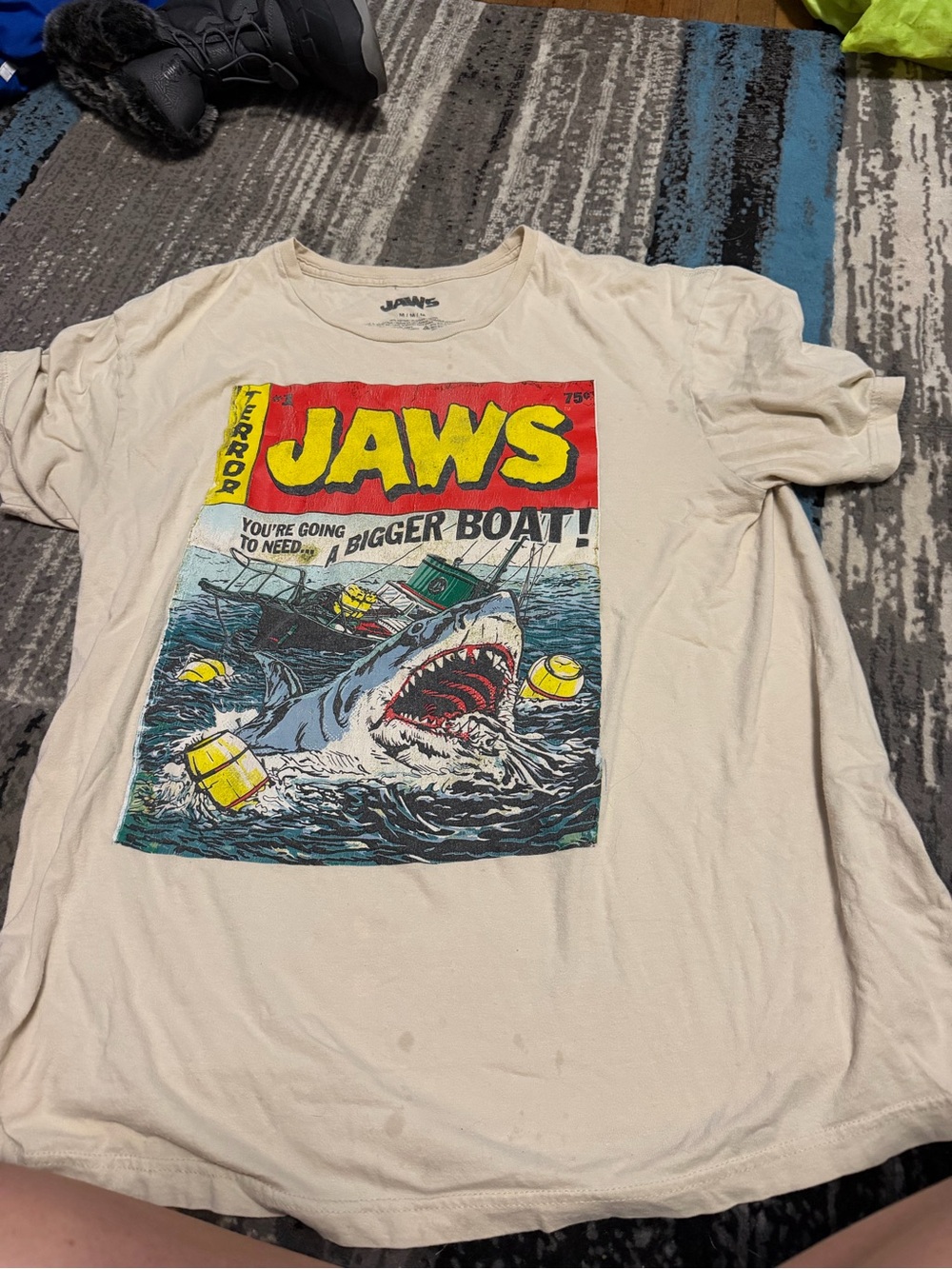 Jaws Graphic Short Sleeve Tee in Cream